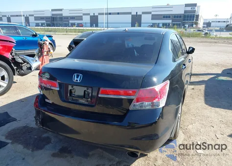 2011 Honda Accord 2.4 Ex-L z USA, uszkodzony, nr VIN 1HGCP2F82BA063021